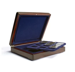 Cutie exclusivă din lemn pentru 24 capsule QUADRUM